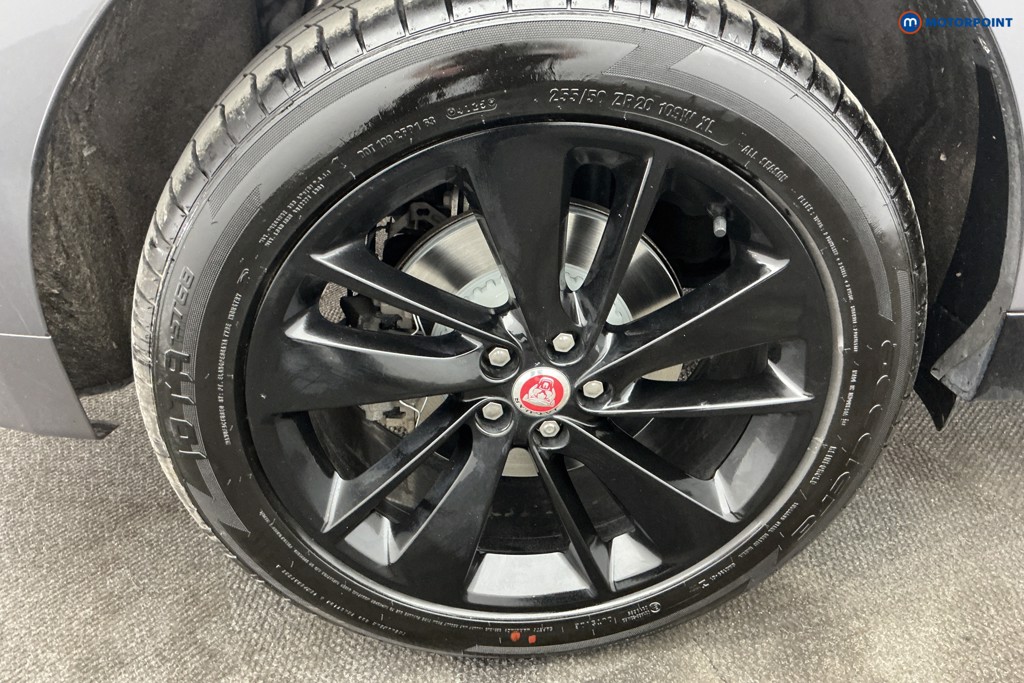 Jaguar F-Pace R-Dynamic Black Automatic Diesel SUV - Stock Number (1674773) - 34th supplementary image