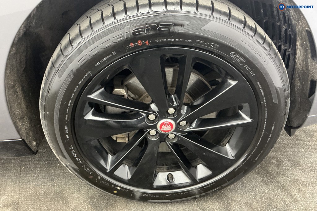 Jaguar F-Pace R-Dynamic Black Automatic Diesel SUV - Stock Number (1674773) - 35th supplementary image