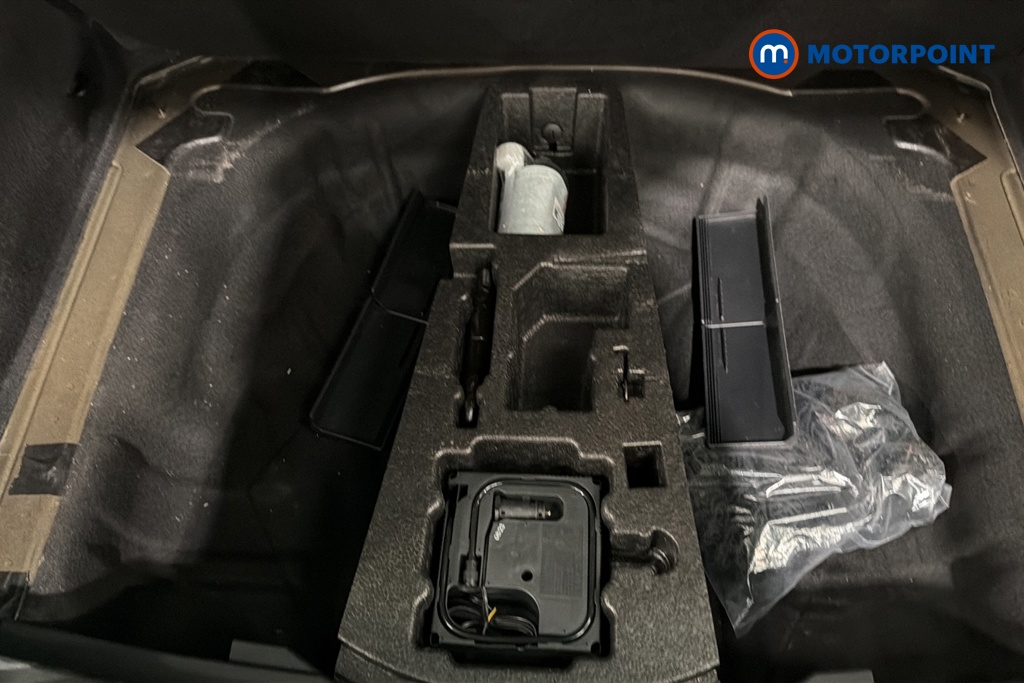 Skoda Karoq Se L Automatic Petrol SUV - Stock Number (1674807) - 33rd supplementary image