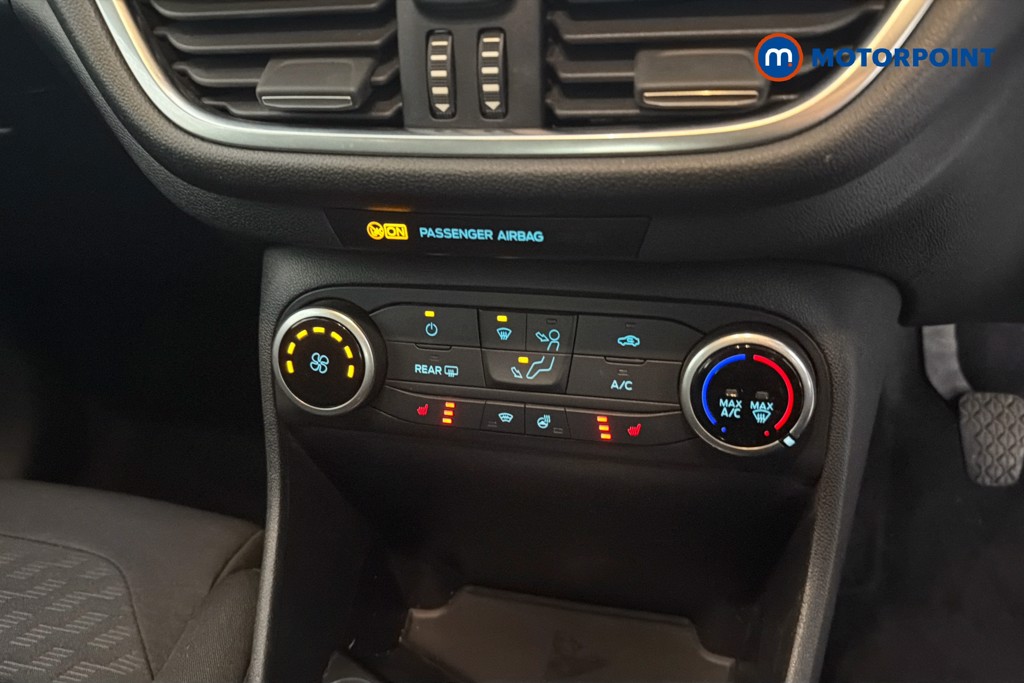 Ford Fiesta Titanium Manual Petrol Hatchback - Stock Number (1675174) - 12th supplementary image
