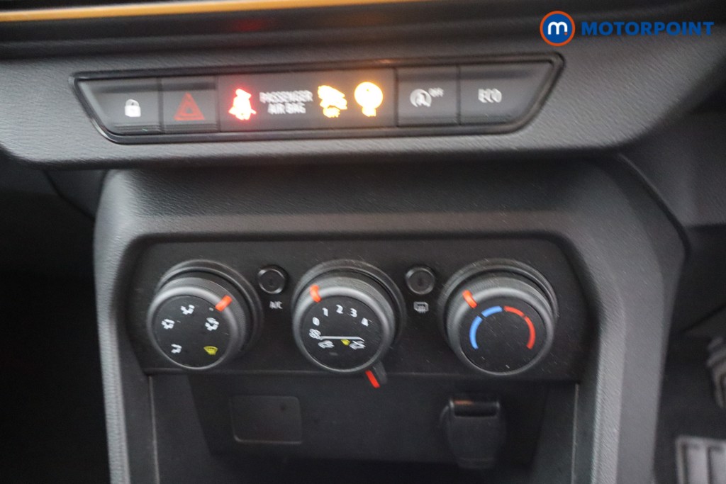 Dacia Sandero Stepway Essential Manual Petrol Hatchback - Stock Number (1676391) - 13th supplementary image