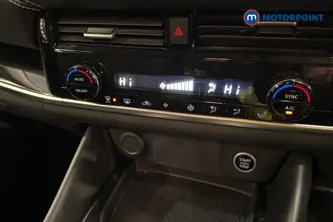 Nissan Qashqai N-Connecta Manual Petrol SUV - Stock Number (1676410) - 12th supplementary image