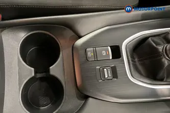 Nissan Qashqai N-Connecta Manual Petrol SUV - Stock Number (1676410) - 16th supplementary image
