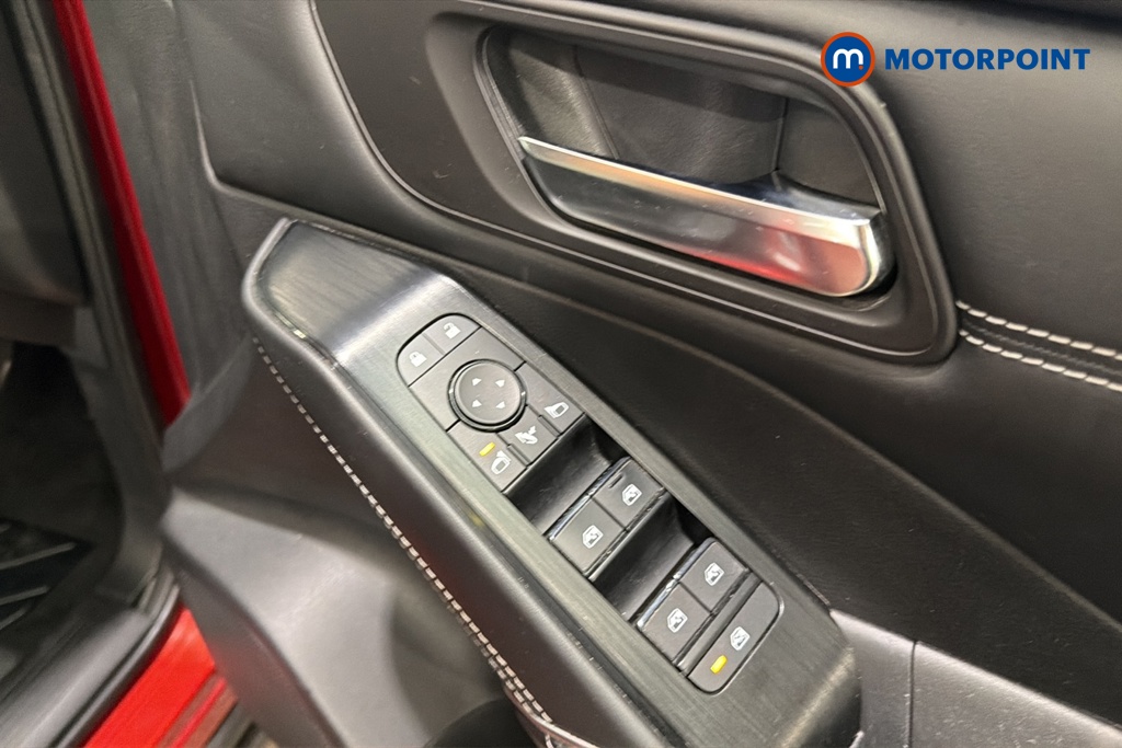 Nissan Qashqai N-Connecta Manual Petrol SUV - Stock Number (1676410) - 19th supplementary image