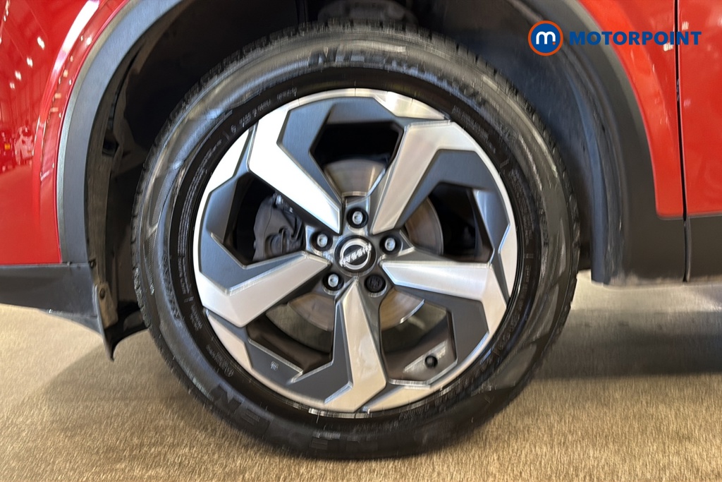 Nissan Qashqai N-Connecta Manual Petrol SUV - Stock Number (1676410) - 44th supplementary image