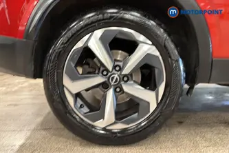 Nissan Qashqai N-Connecta Manual Petrol SUV - Stock Number (1676410) - 46th supplementary image