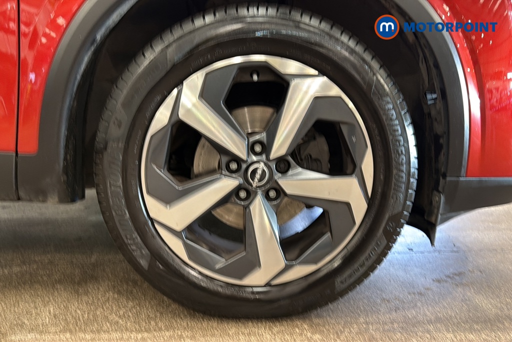 Nissan Qashqai N-Connecta Manual Petrol SUV - Stock Number (1676410) - 47th supplementary image