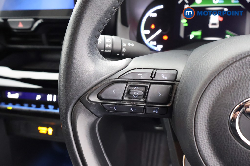 Toyota Yaris Cross Design Automatic Petrol-Electric Hybrid Estate - Stock Number (1676583) - 6th supplementary image
