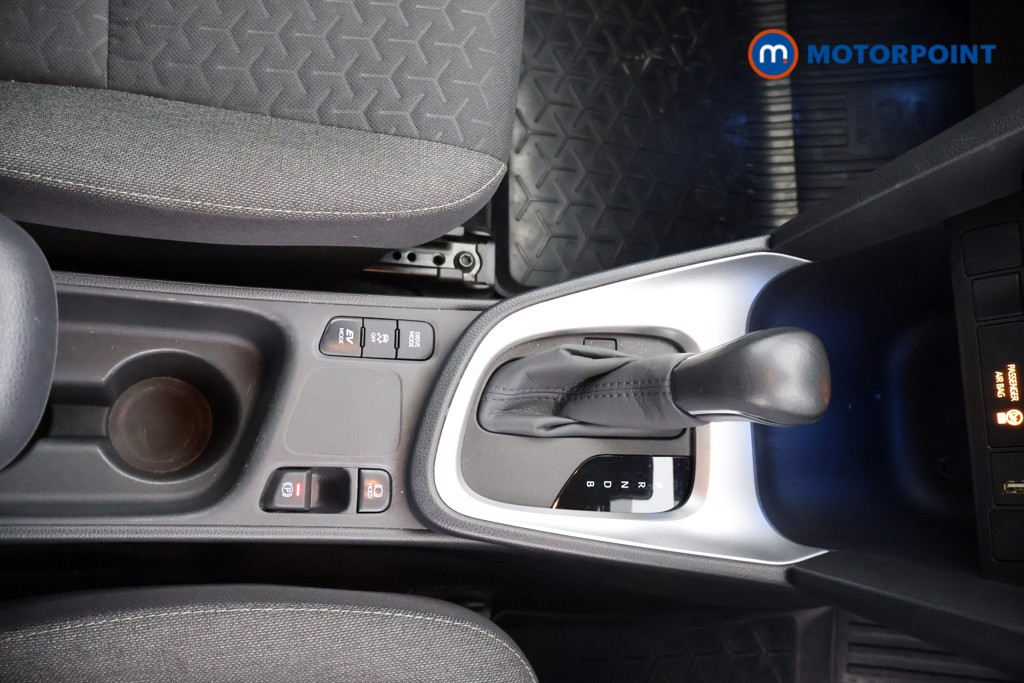 Toyota Yaris Cross Design Automatic Petrol-Electric Hybrid Estate - Stock Number (1676583) - 13th supplementary image