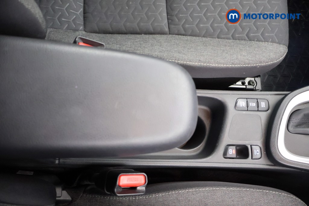 Toyota Yaris Cross Design Automatic Petrol-Electric Hybrid Estate - Stock Number (1676583) - 14th supplementary image
