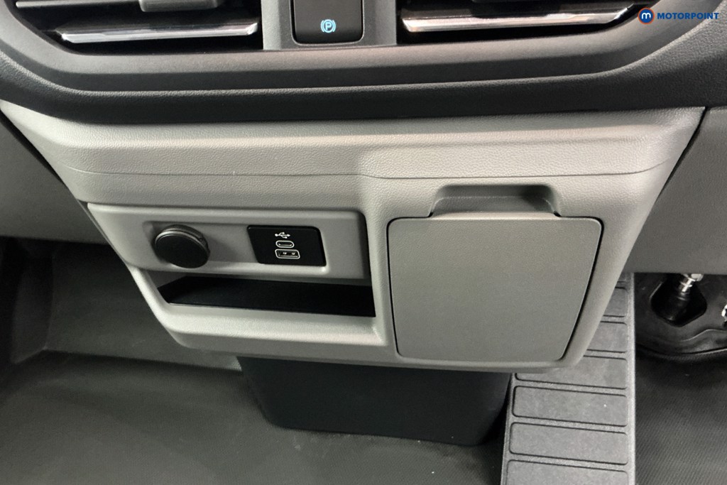 Ford Transit Custom Limited Automatic Electric Panel Van - Stock Number (1676621) - 14th supplementary image
