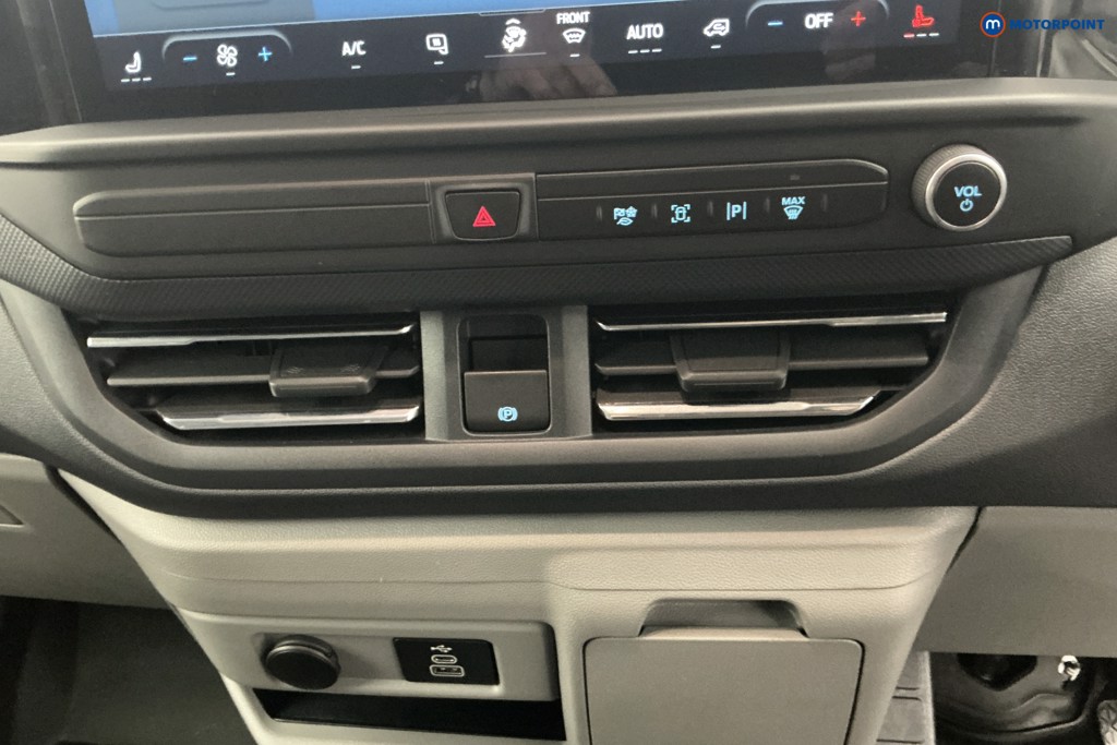 Ford Transit Custom Limited Automatic Electric Panel Van - Stock Number (1676621) - 16th supplementary image
