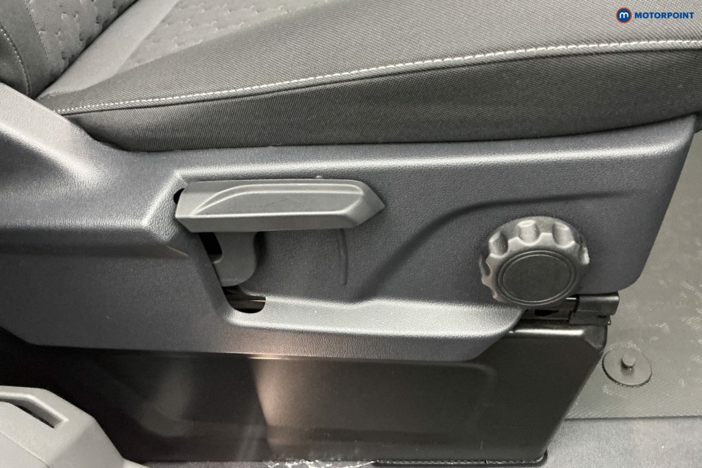 Ford Transit Custom Limited Automatic Electric Panel Van - Stock Number (1676621) - 23rd supplementary image