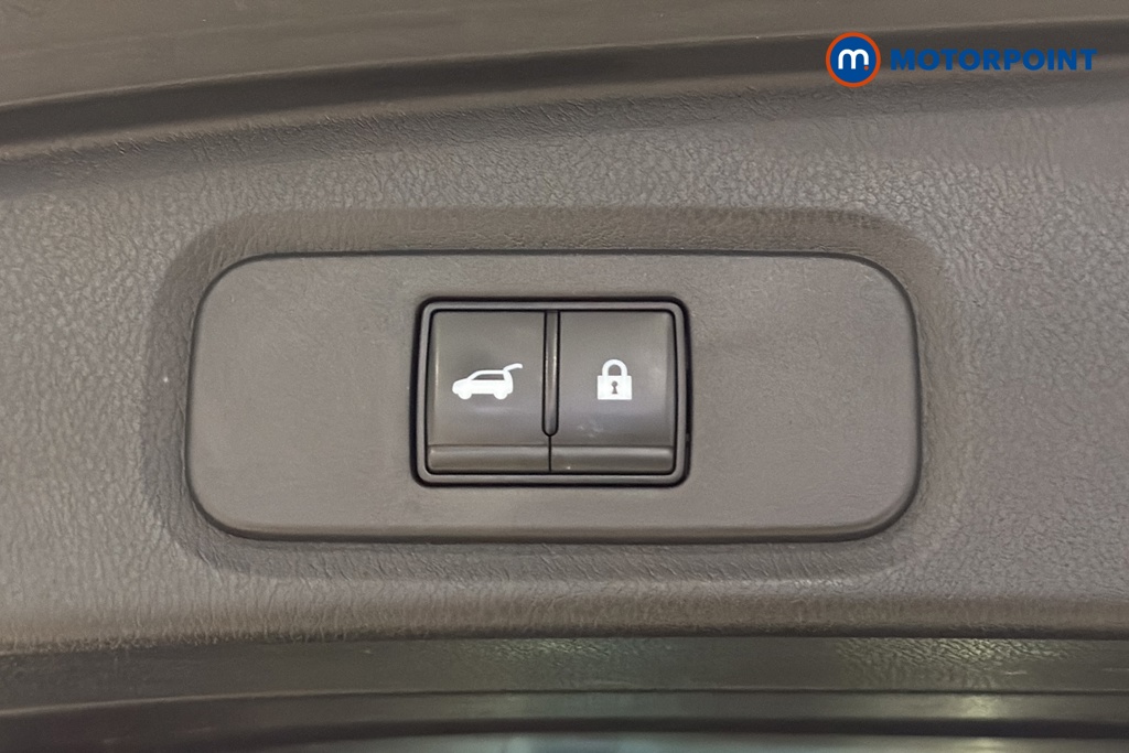 Nissan Qashqai Tekna Automatic Petrol-Electric Hybrid SUV - Stock Number (1676781) - 35th supplementary image