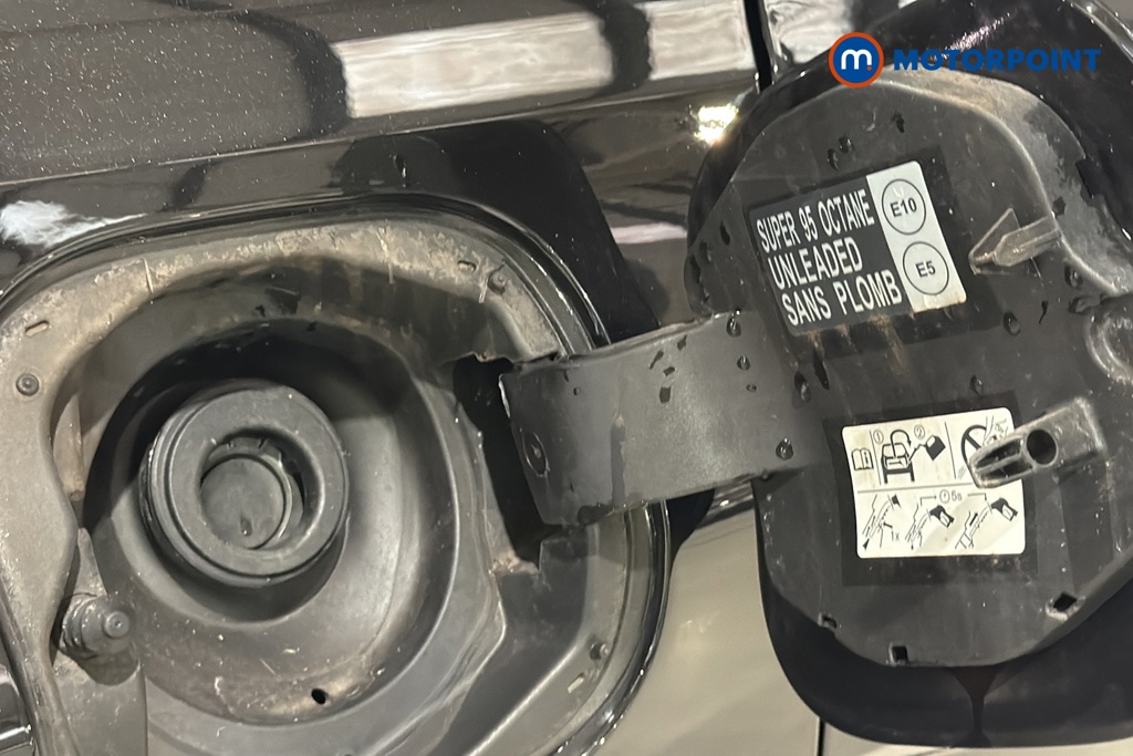 Nissan Qashqai Tekna Automatic Petrol-Electric Hybrid SUV - Stock Number (1676781) - 41st supplementary image