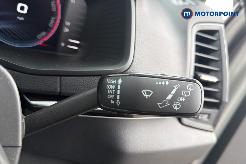 Skoda Karoq Sportline Edition Manual Petrol SUV - Stock Number (1676841) - 7th supplementary image