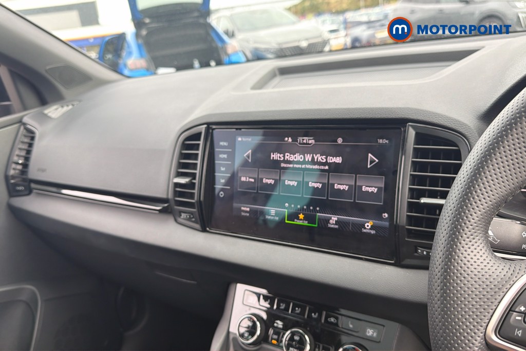 Skoda Karoq Sportline Edition Manual Petrol SUV - Stock Number (1676841) - 9th supplementary image