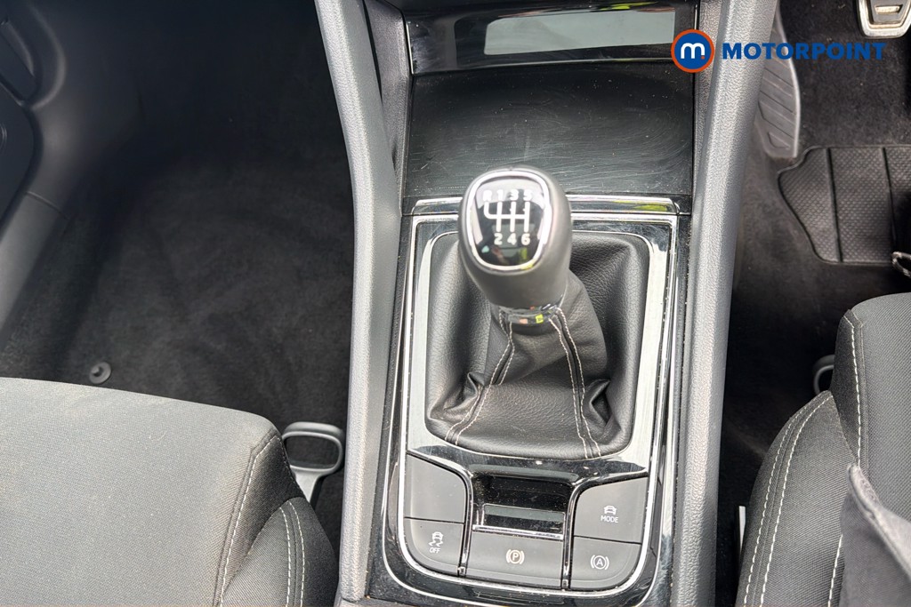 Skoda Karoq Sportline Edition Manual Petrol SUV - Stock Number (1676841) - 15th supplementary image