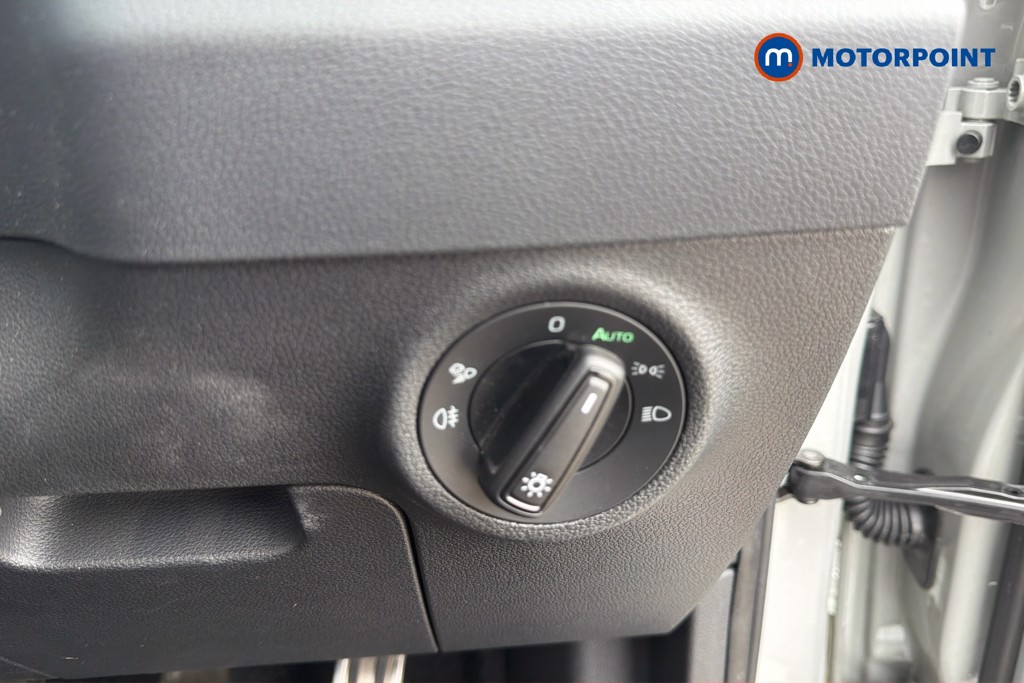 Skoda Karoq Sportline Edition Manual Petrol SUV - Stock Number (1676841) - 18th supplementary image