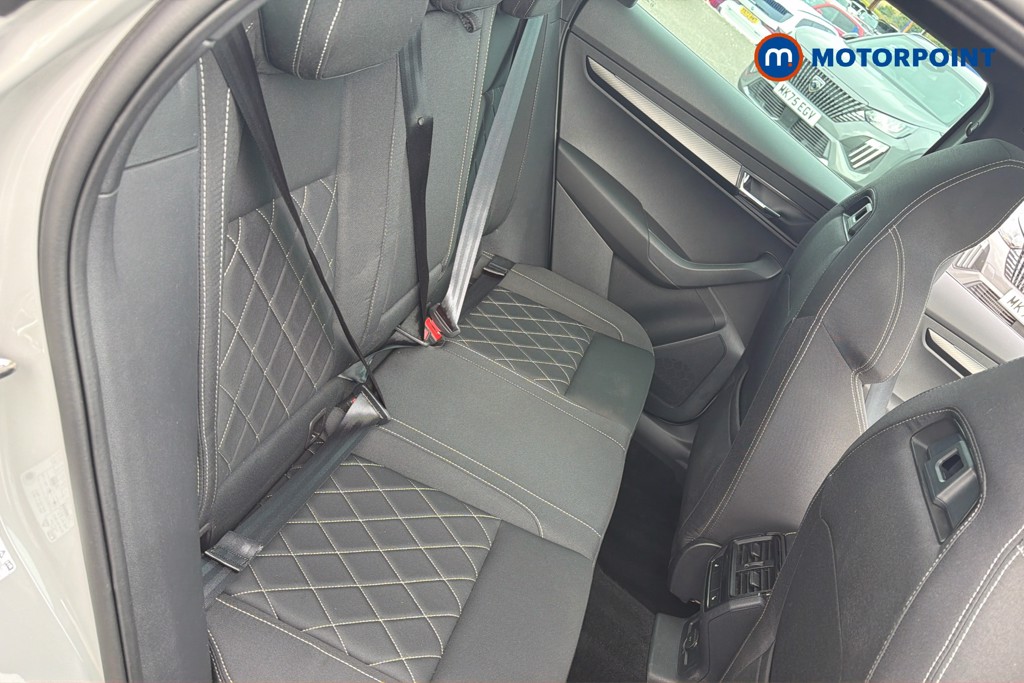 Skoda Karoq Sportline Edition Manual Petrol SUV - Stock Number (1676841) - 28th supplementary image
