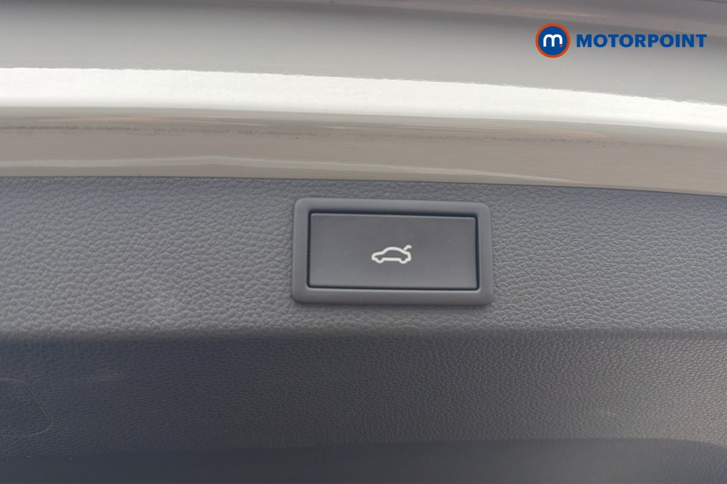 Skoda Karoq Sportline Edition Manual Petrol SUV - Stock Number (1676841) - 35th supplementary image