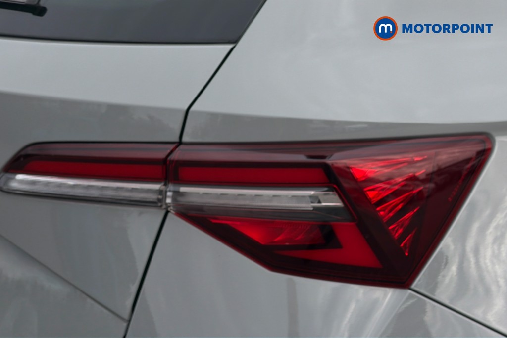 Skoda Karoq Sportline Edition Manual Petrol SUV - Stock Number (1676841) - 38th supplementary image