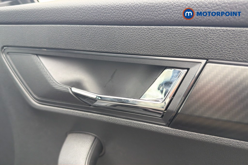 Skoda Karoq Sportline Edition Manual Petrol SUV - Stock Number (1676841) - 42nd supplementary image