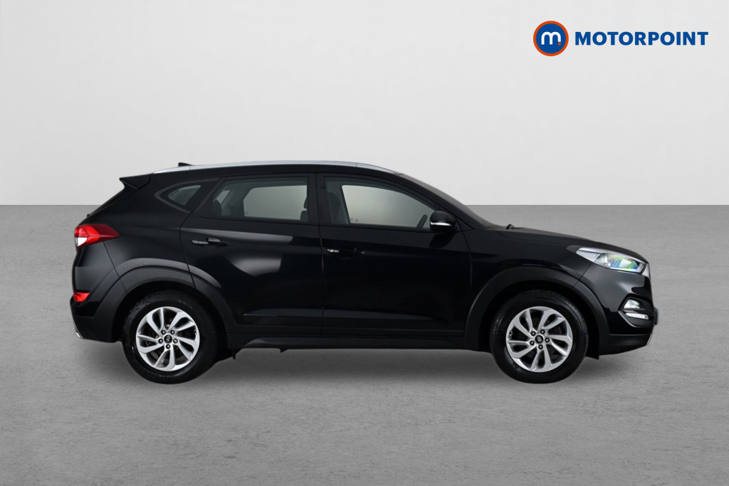 Hyundai Tucson Se Nav Automatic Diesel SUV - Stock Number (1676868) - Drivers side