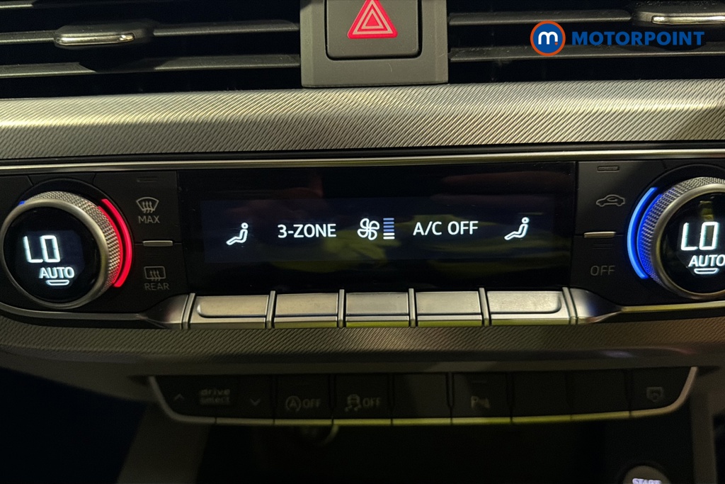 Audi A4 Technik Automatic Petrol Saloon - Stock Number (1676968) - 12th supplementary image