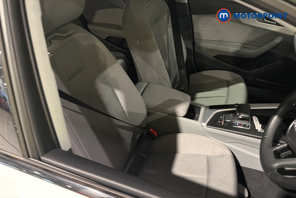 Audi A4 Technik Automatic Petrol Saloon - Stock Number (1676968) - 22nd supplementary image