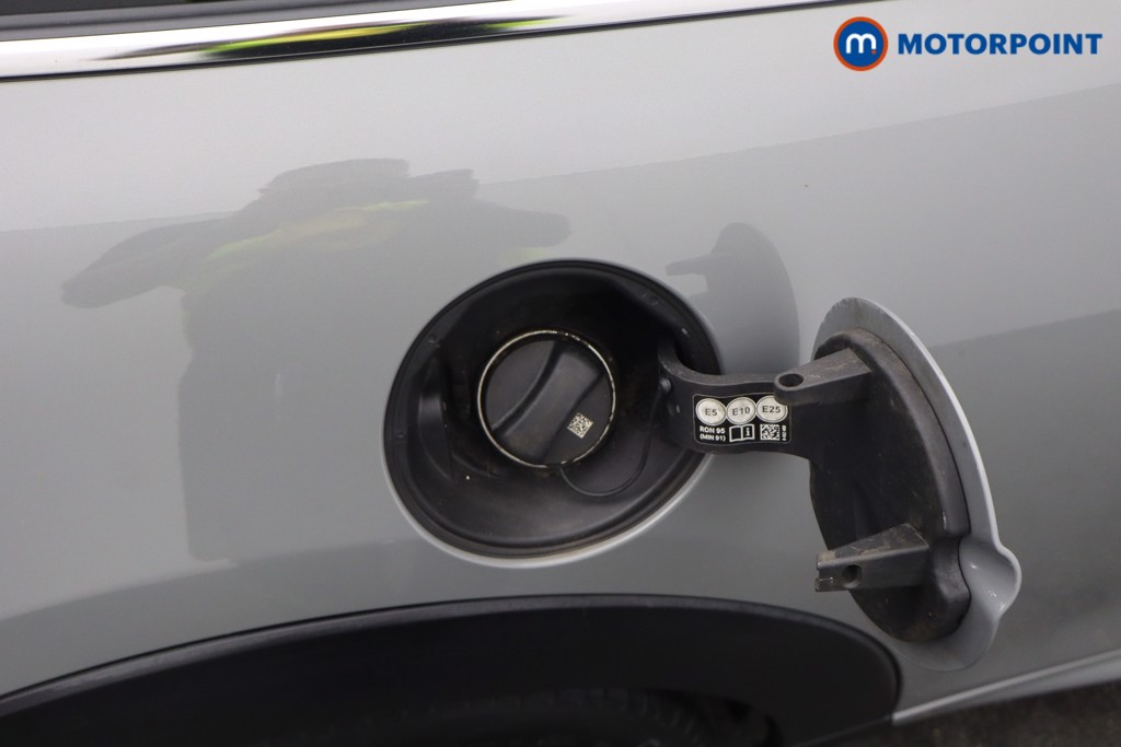 Mini Hatchback Cooper Sport Manual Petrol Hatchback - Stock Number (1677115) - 5th supplementary image