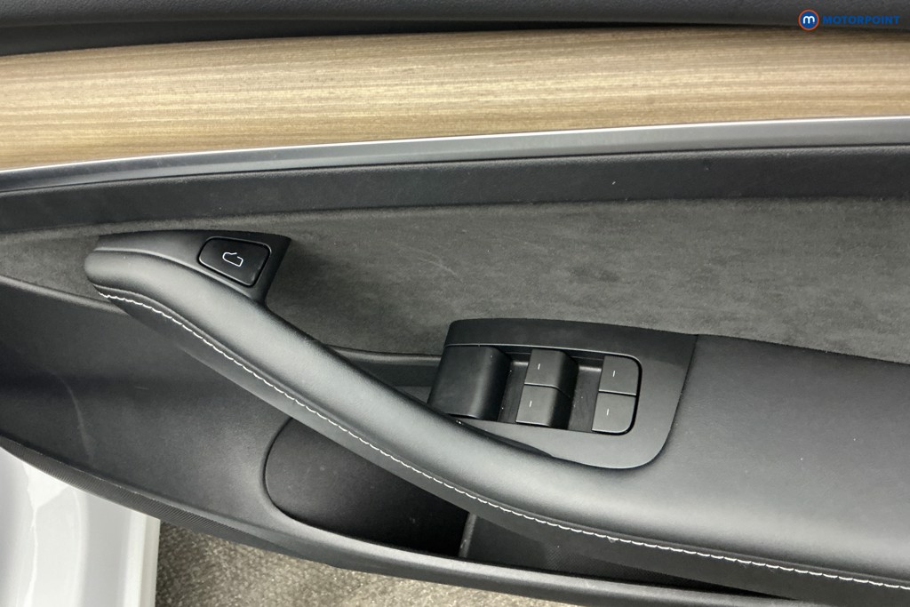 Tesla Model 3 Rwd 4Dr Auto Automatic Electric Saloon - Stock Number (1677296) - 25th supplementary image