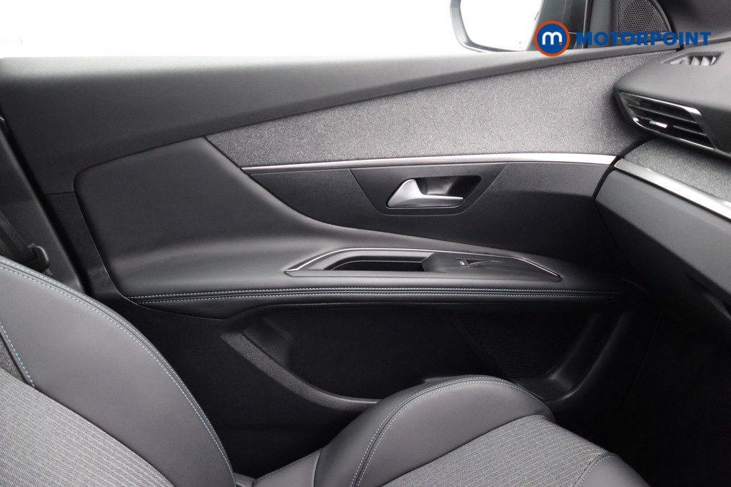 Peugeot 3008 Allure Premium-Plus Automatic Petrol Plug-In Hybrid SUV - Stock Number (1677301) - 16th supplementary image
