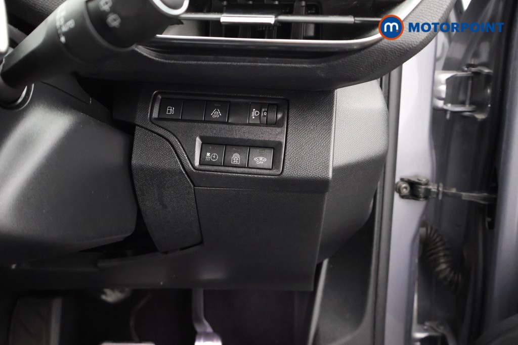 Peugeot 3008 Allure Premium-Plus Automatic Petrol Plug-In Hybrid SUV - Stock Number (1677301) - 18th supplementary image