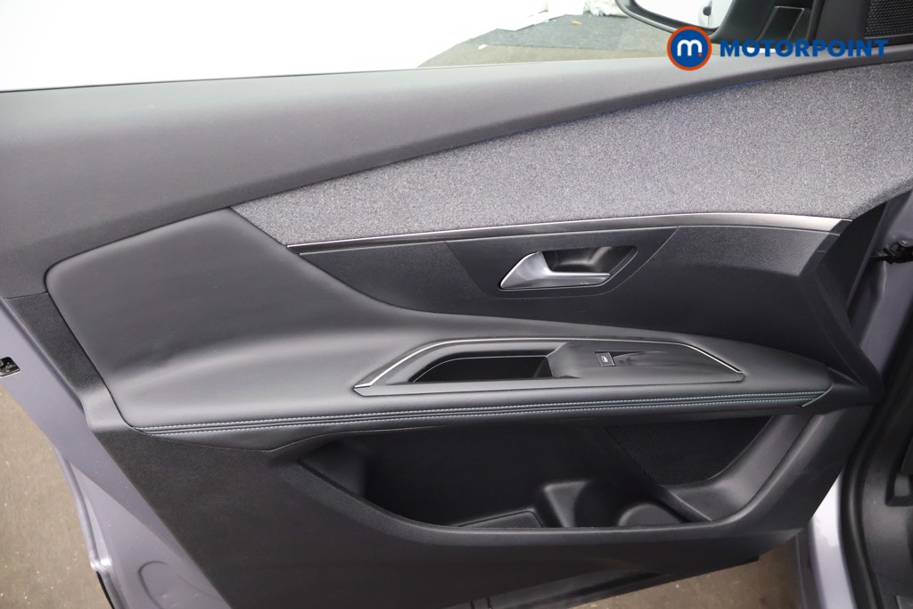 Peugeot 3008 Allure Premium-Plus Automatic Petrol Plug-In Hybrid SUV - Stock Number (1677301) - 29th supplementary image