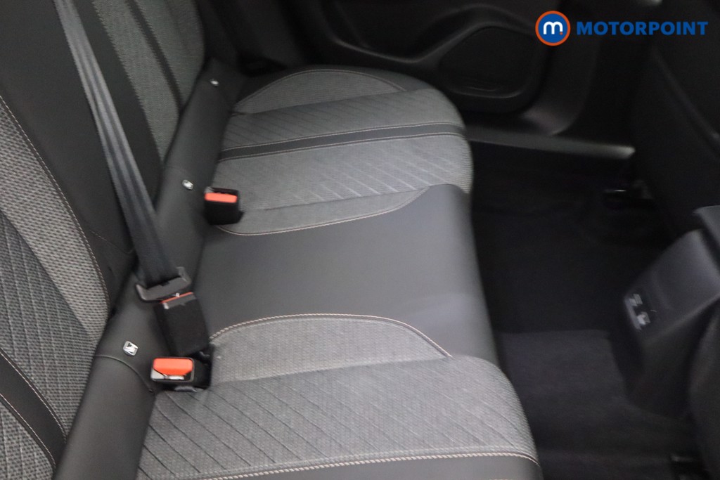 Peugeot 2008 Allure Manual Petrol SUV - Stock Number (1677495) - 6th supplementary image