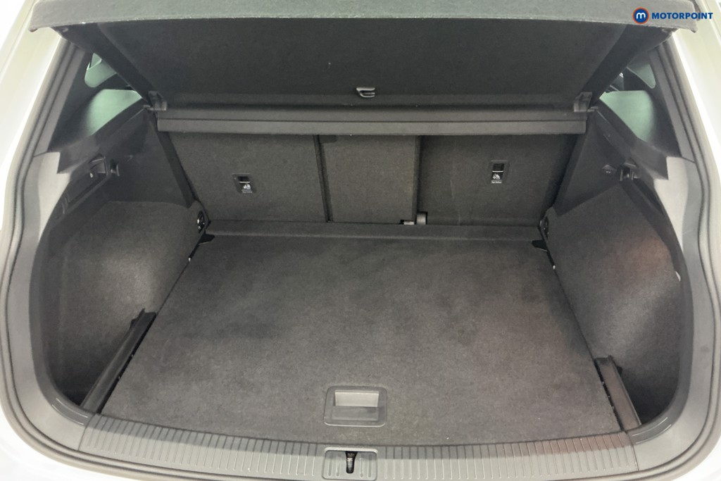 Volkswagen Tiguan R-Line Tech Manual Diesel SUV - Stock Number (1678091) - 3rd supplementary image