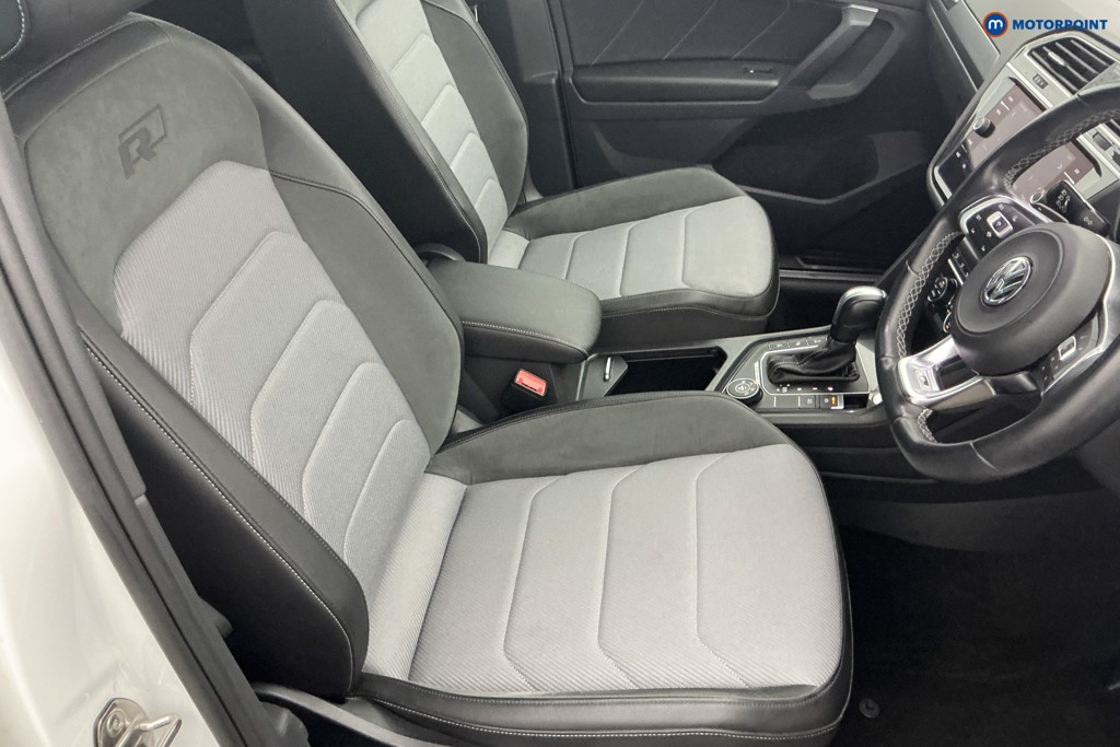 Volkswagen Tiguan R-Line Tech Manual Diesel SUV - Stock Number (1678091) - 5th supplementary image