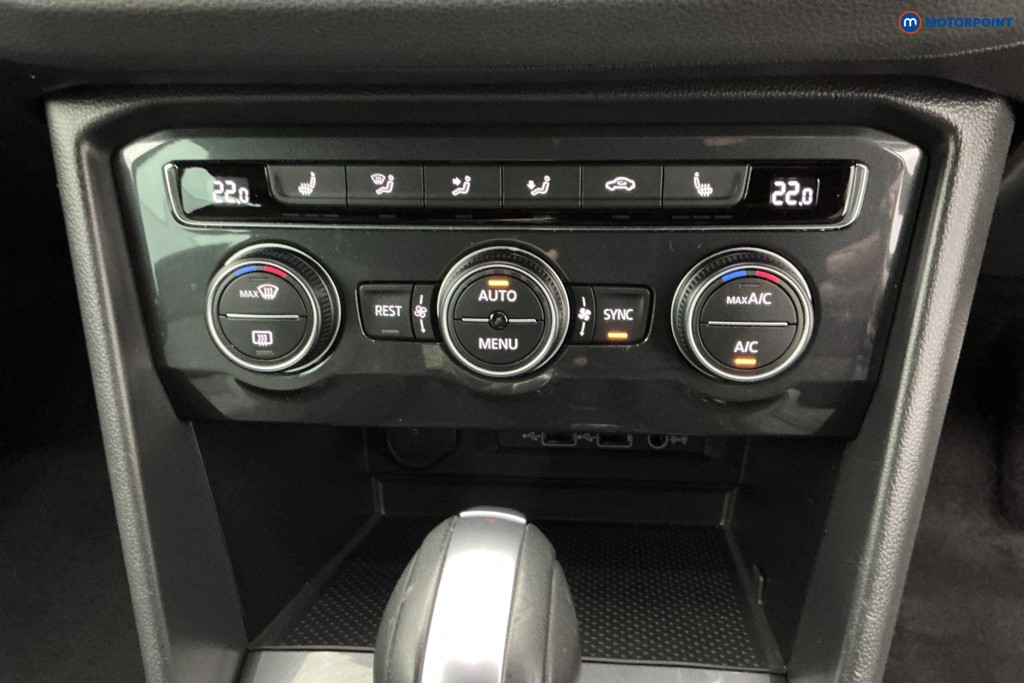 Volkswagen Tiguan R-Line Tech Manual Diesel SUV - Stock Number (1678091) - 19th supplementary image