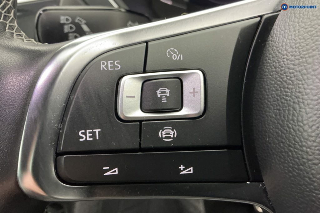 Volkswagen Tiguan R-Line Tech Manual Diesel SUV - Stock Number (1678091) - 23rd supplementary image