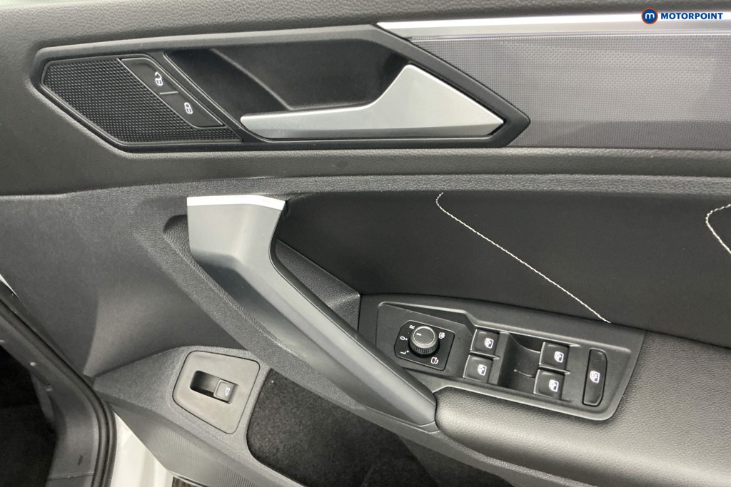 Volkswagen Tiguan R-Line Tech Manual Diesel SUV - Stock Number (1678091) - 29th supplementary image