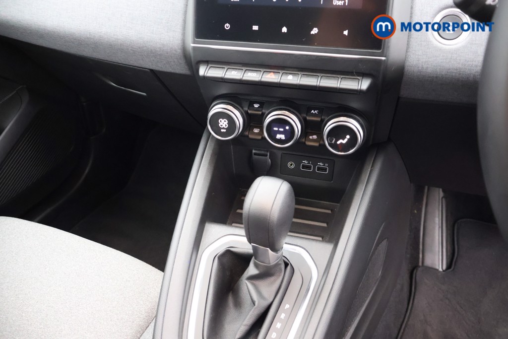 Renault Clio Evolution Automatic Petrol-Electric Hybrid Hatchback - Stock Number (1678179) - 12th supplementary image