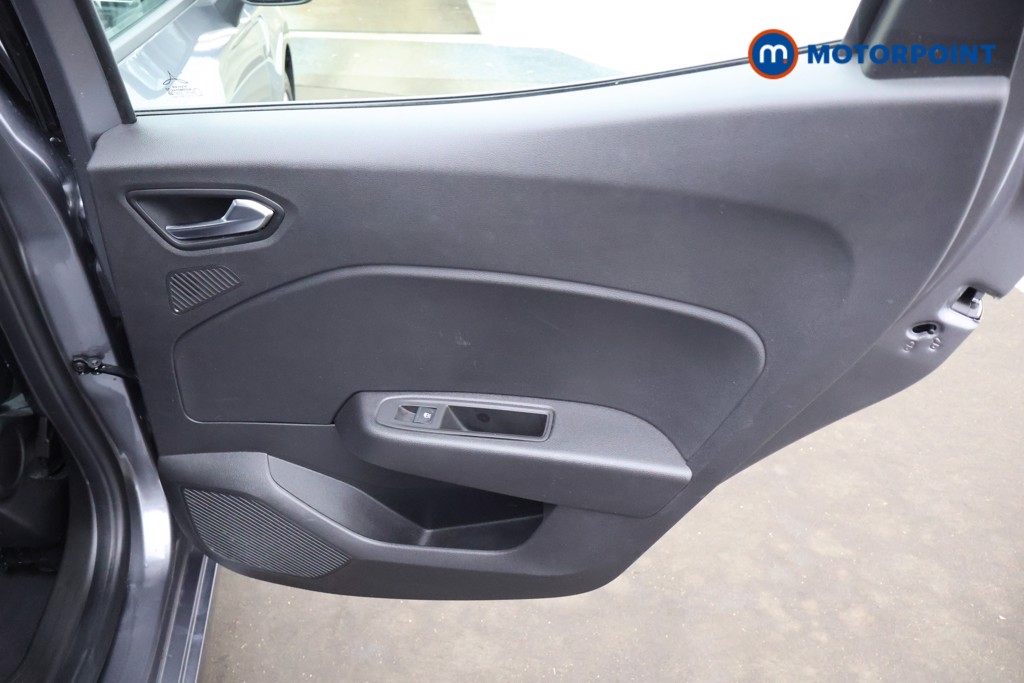 Renault Clio Evolution Automatic Petrol-Electric Hybrid Hatchback - Stock Number (1678179) - 24th supplementary image