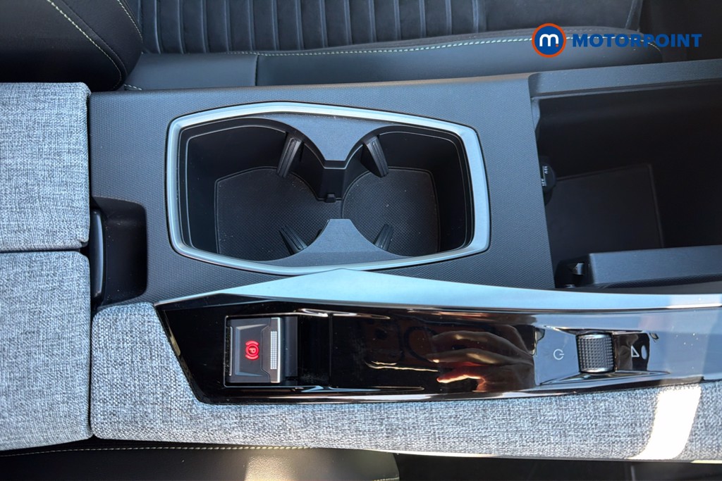 Peugeot 3008 GT Automatic Electric SUV - Stock Number (1619423) - 17th supplementary image