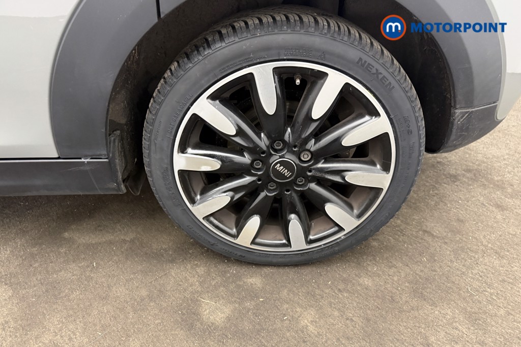 Mini Hatchback Cooper Exclusive Manual Petrol Hatchback - Stock Number (1657580) - 26th supplementary image