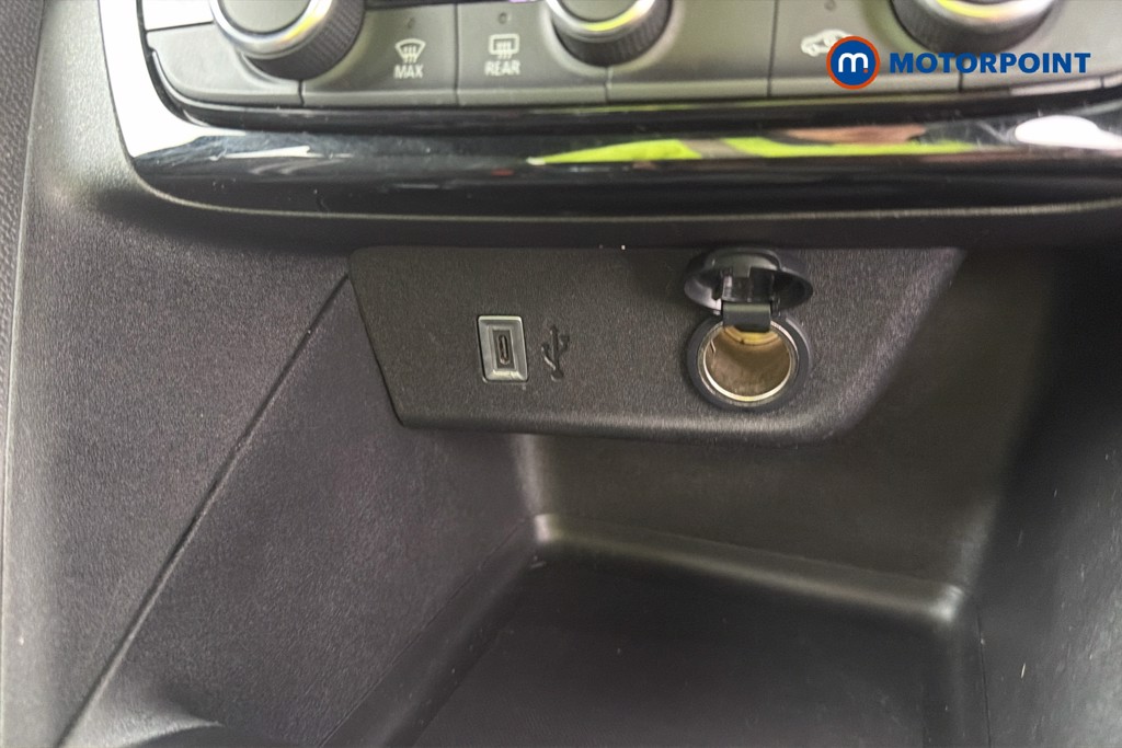 Vauxhall Corsa GS Manual Petrol Hatchback - Stock Number (1660538) - 13th supplementary image