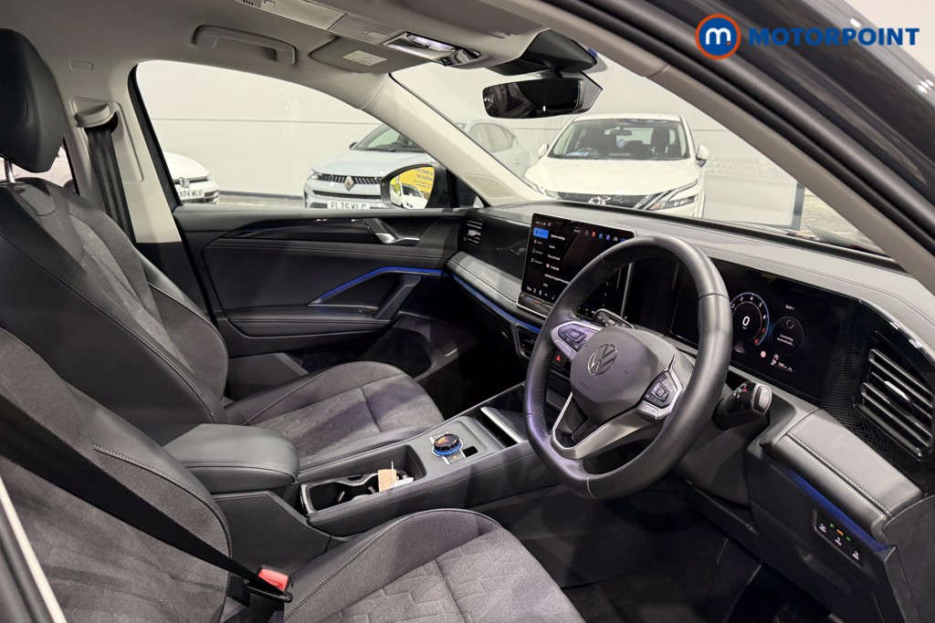 Volkswagen Tiguan Match Automatic Petrol SUV - Stock Number (1666324) - 1st supplementary image