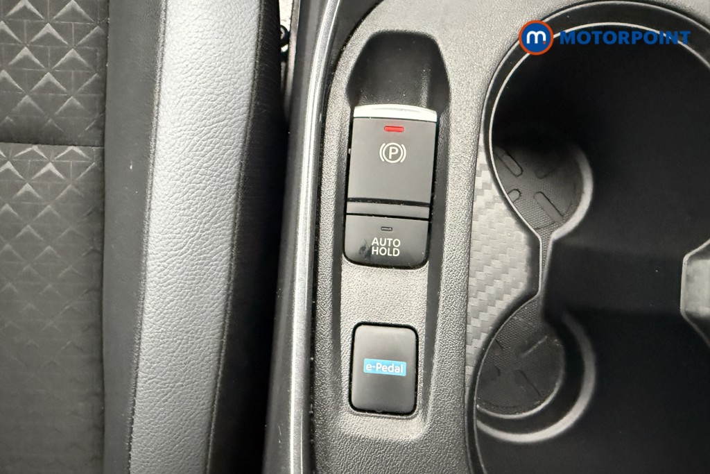Nissan Juke N-Connecta Automatic Petrol-Electric Hybrid SUV - Stock Number (1666950) - 18th supplementary image