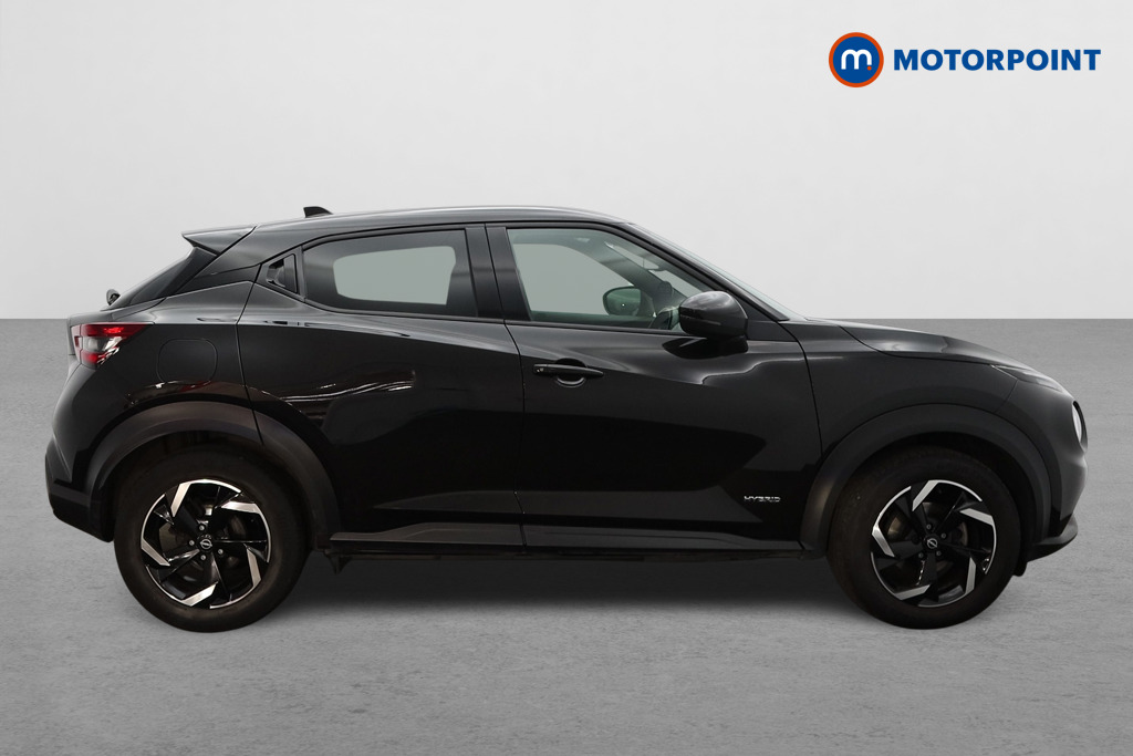 Nissan Juke N-Connecta Automatic Petrol-Electric Hybrid SUV - Stock Number (1666950) - Drivers side