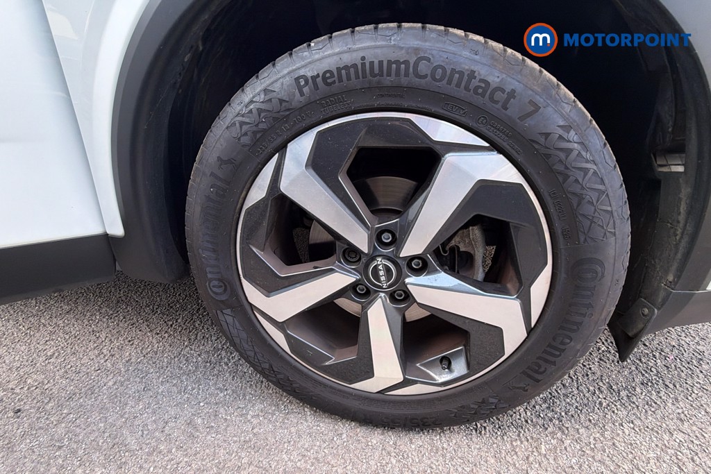 Nissan Qashqai N-Connecta Manual Petrol SUV - Stock Number (1667098) - 27th supplementary image
